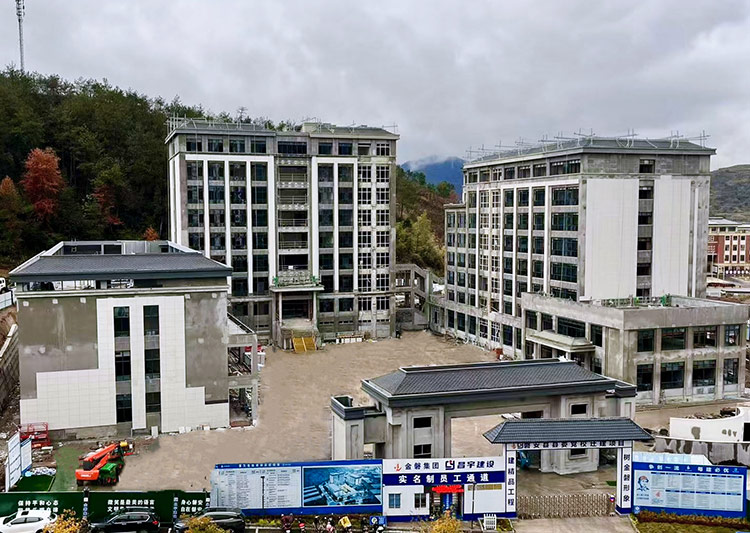 ץ�|(zh��)�� �s�M(j��n)�� �Ͱ��hί�hУ�w���(xi��ng)Ŀ���ټӴa